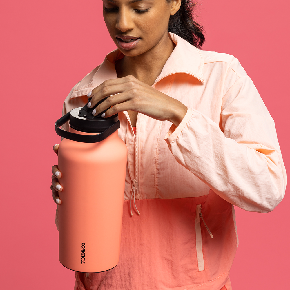 series-a-sport-jug-z8 968dacb42298--05.png