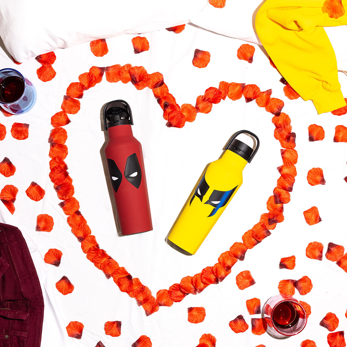 deadpool-and-wolverine-drinkware-r4 a7afce7e71cf--DeadpoolWolverine-PDPLifestyle2.jpg